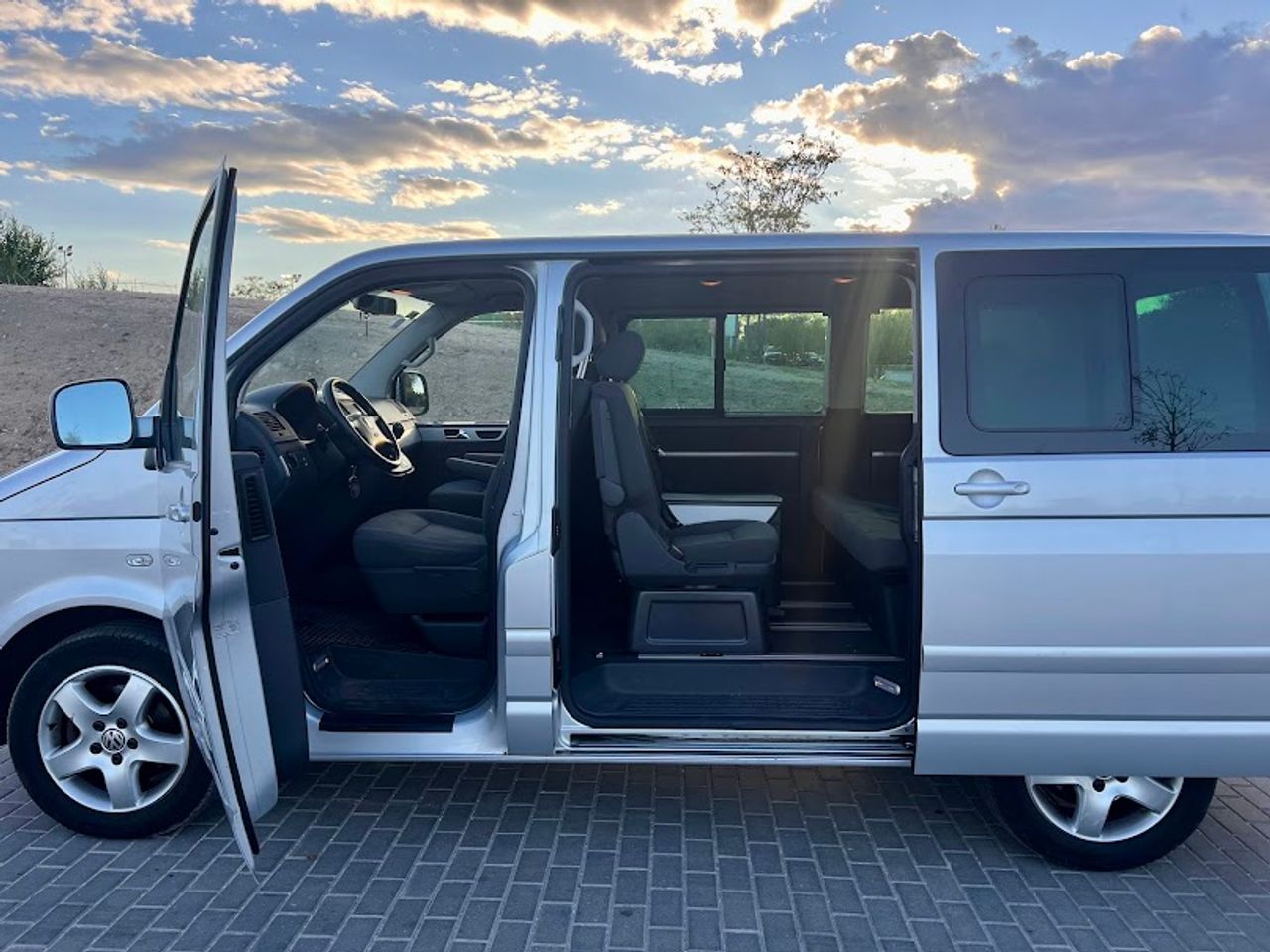 Foto Volkswagen Multivan 11