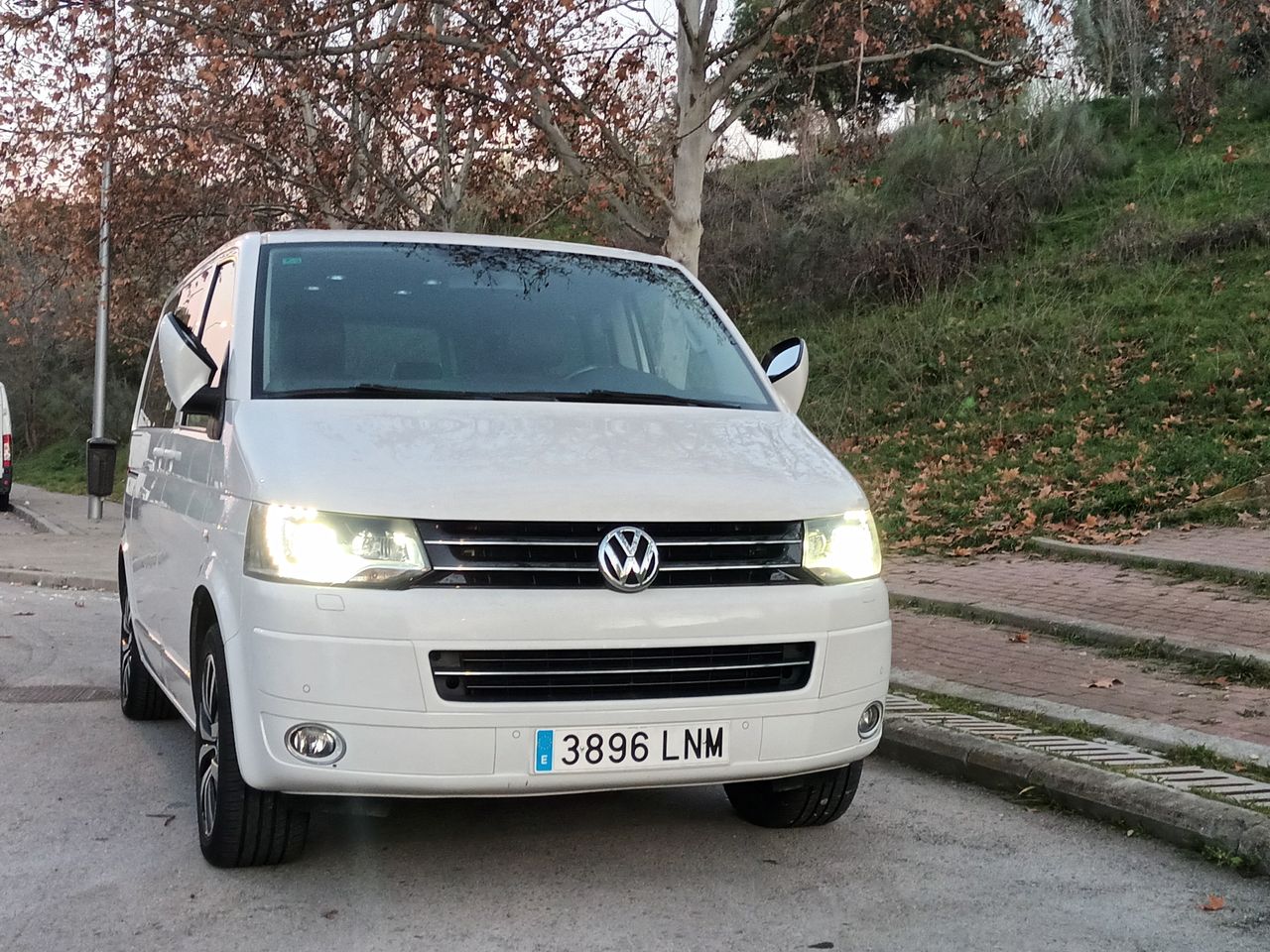 Foto Volkswagen Multivan 1