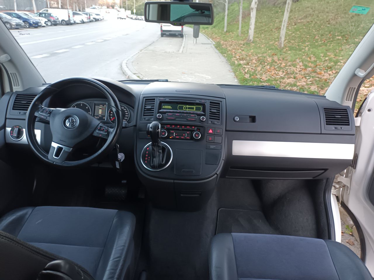 Foto Volkswagen Multivan 12