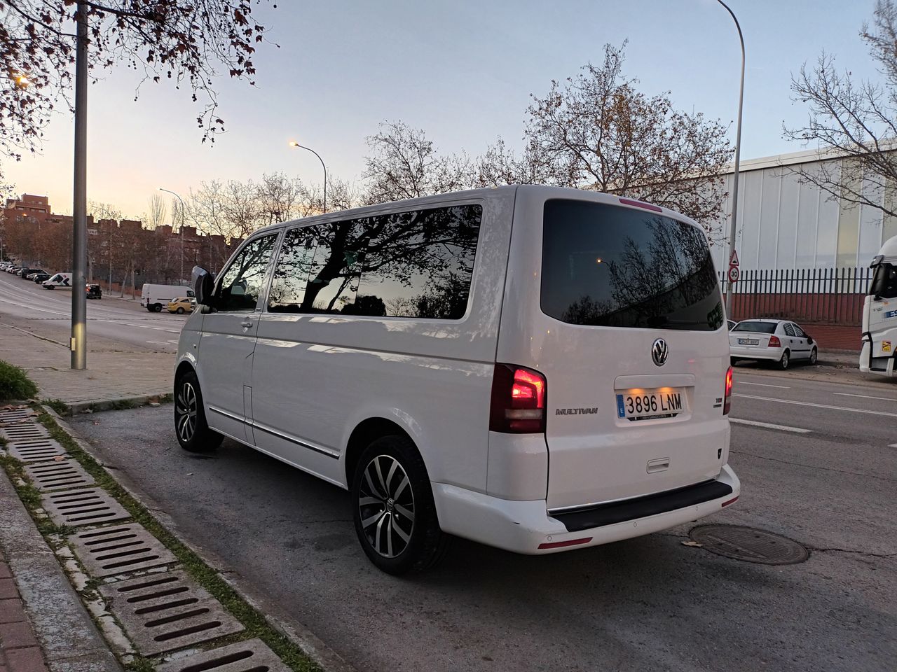 Foto Volkswagen Multivan 18