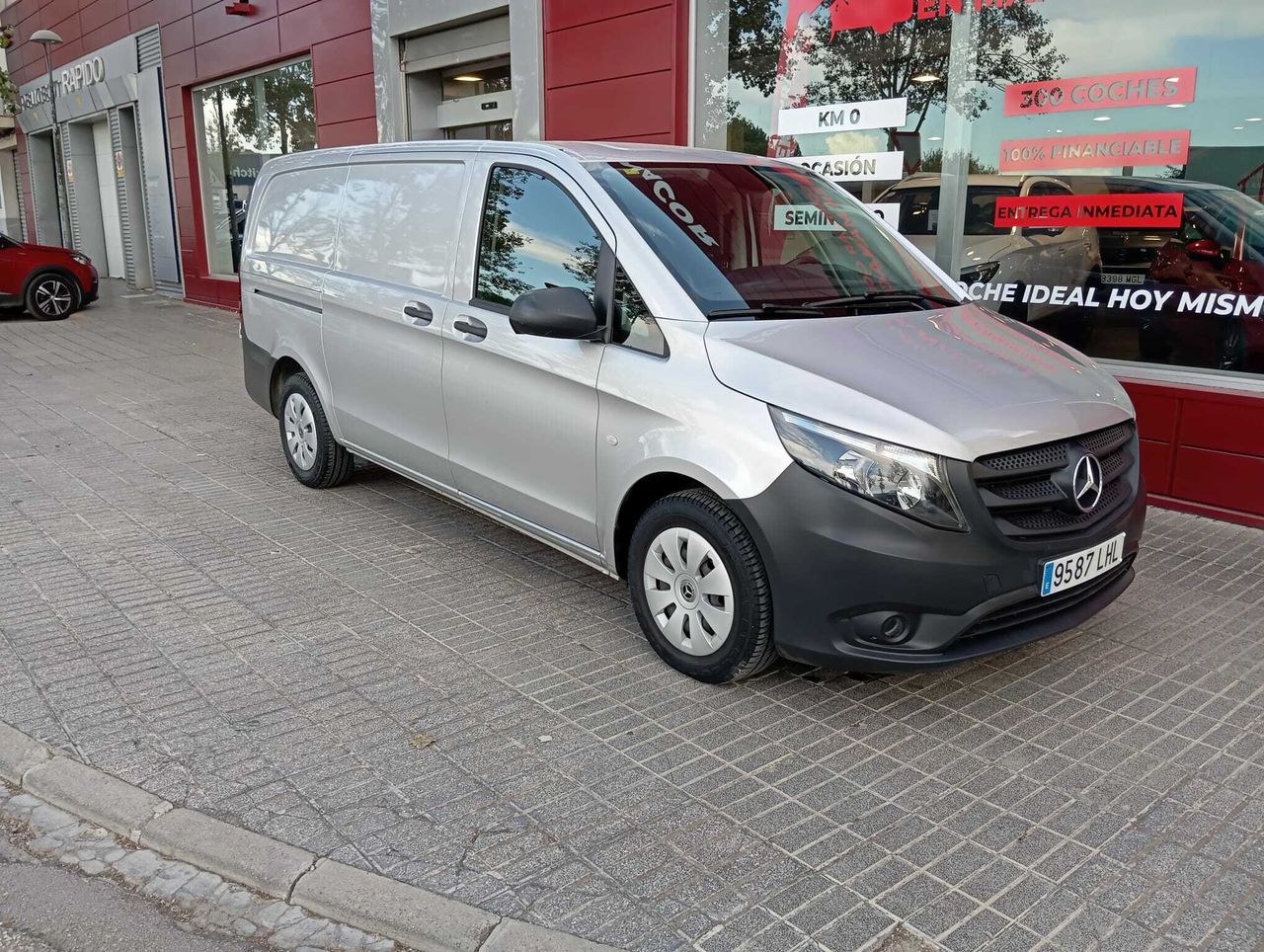 Foto Mercedes-Benz Vito 1