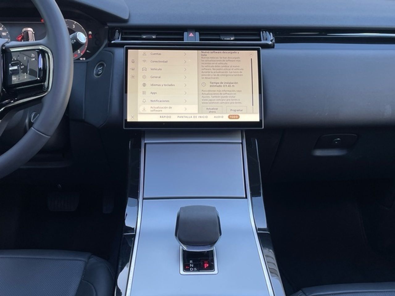 Foto Land-Rover Range Rover Velar 15