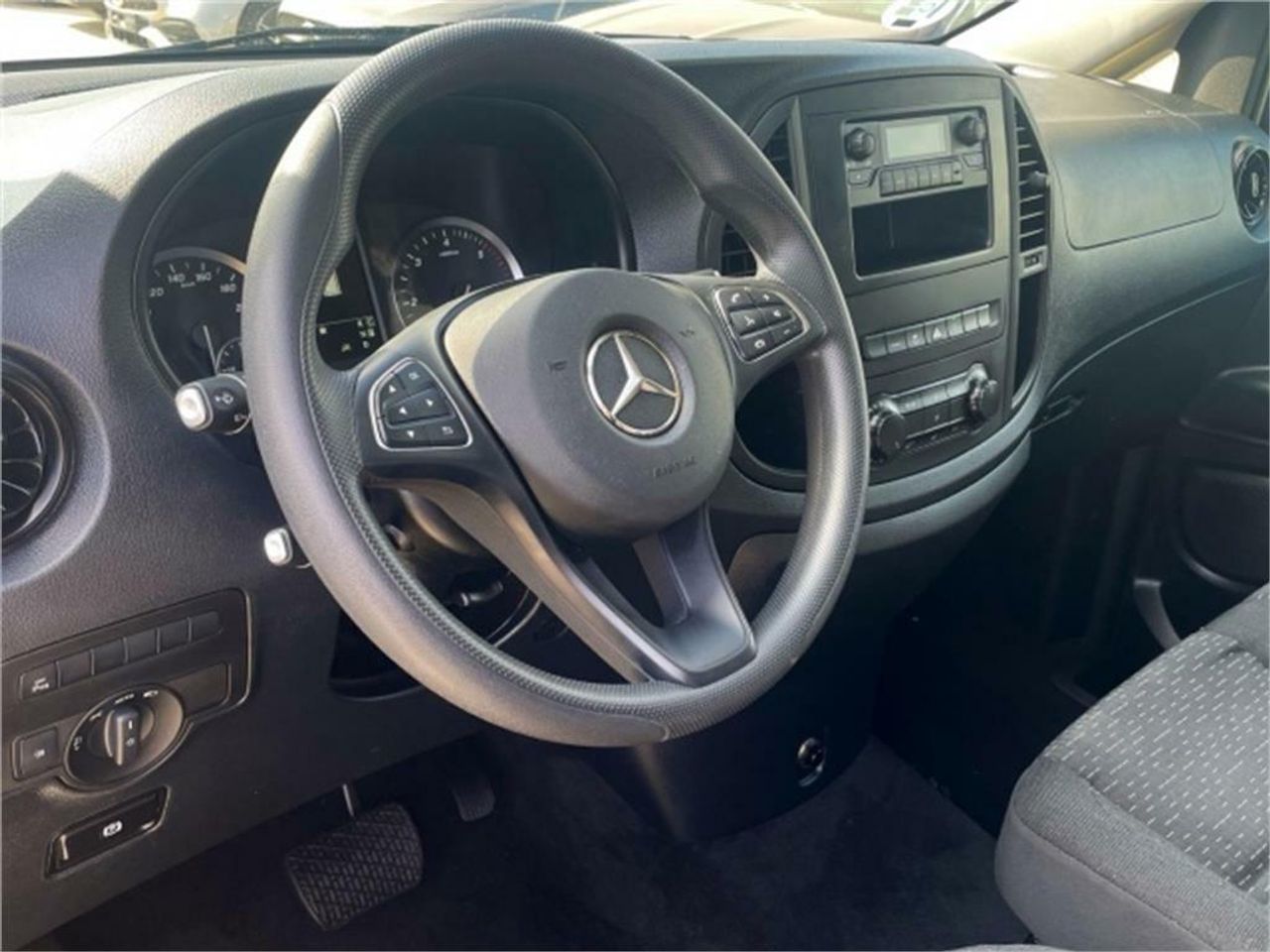 Foto Mercedes-Benz Vito 7