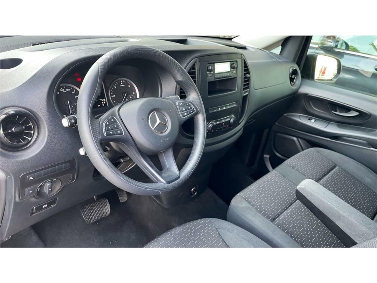 Foto Mercedes-Benz Vito 6