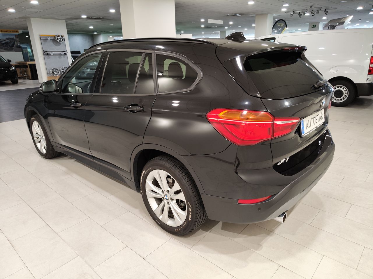 Foto BMW X1 4