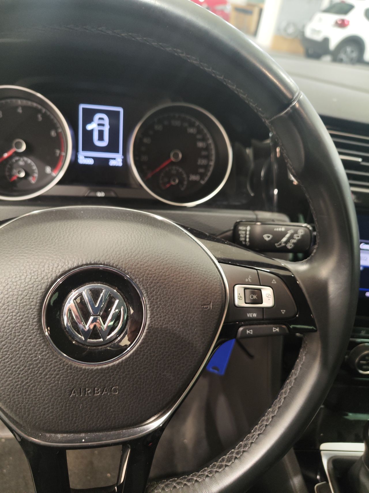 Foto Volkswagen Golf 9