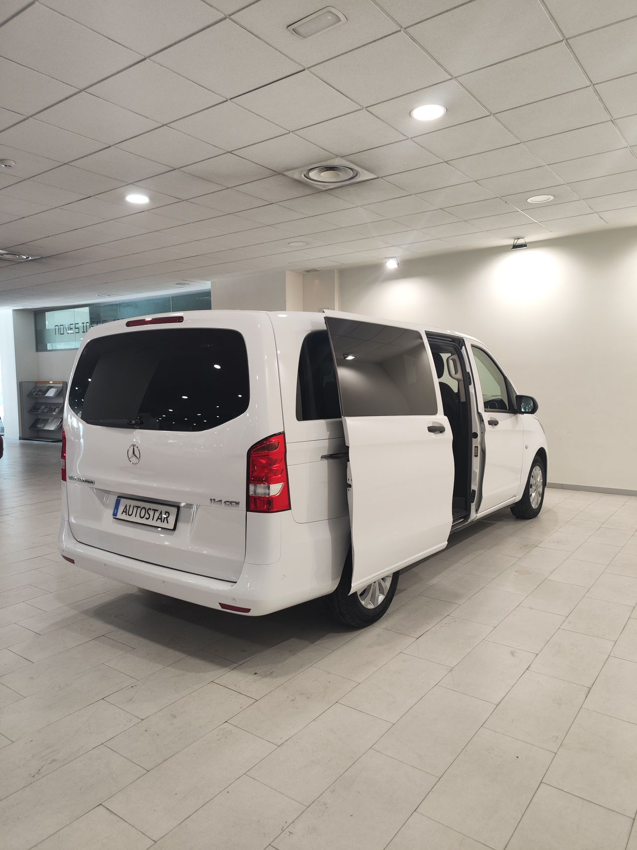 Foto Mercedes-Benz Vito 19