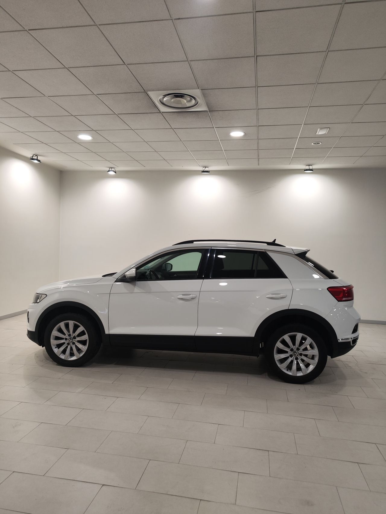 Foto Volkswagen T-Roc 4