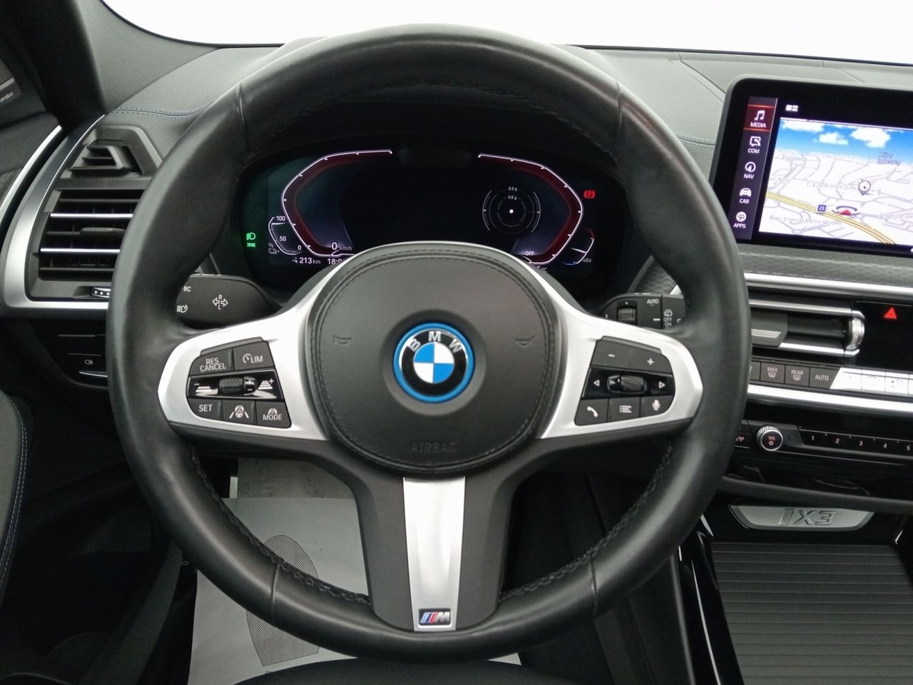 Foto BMW iX3 7