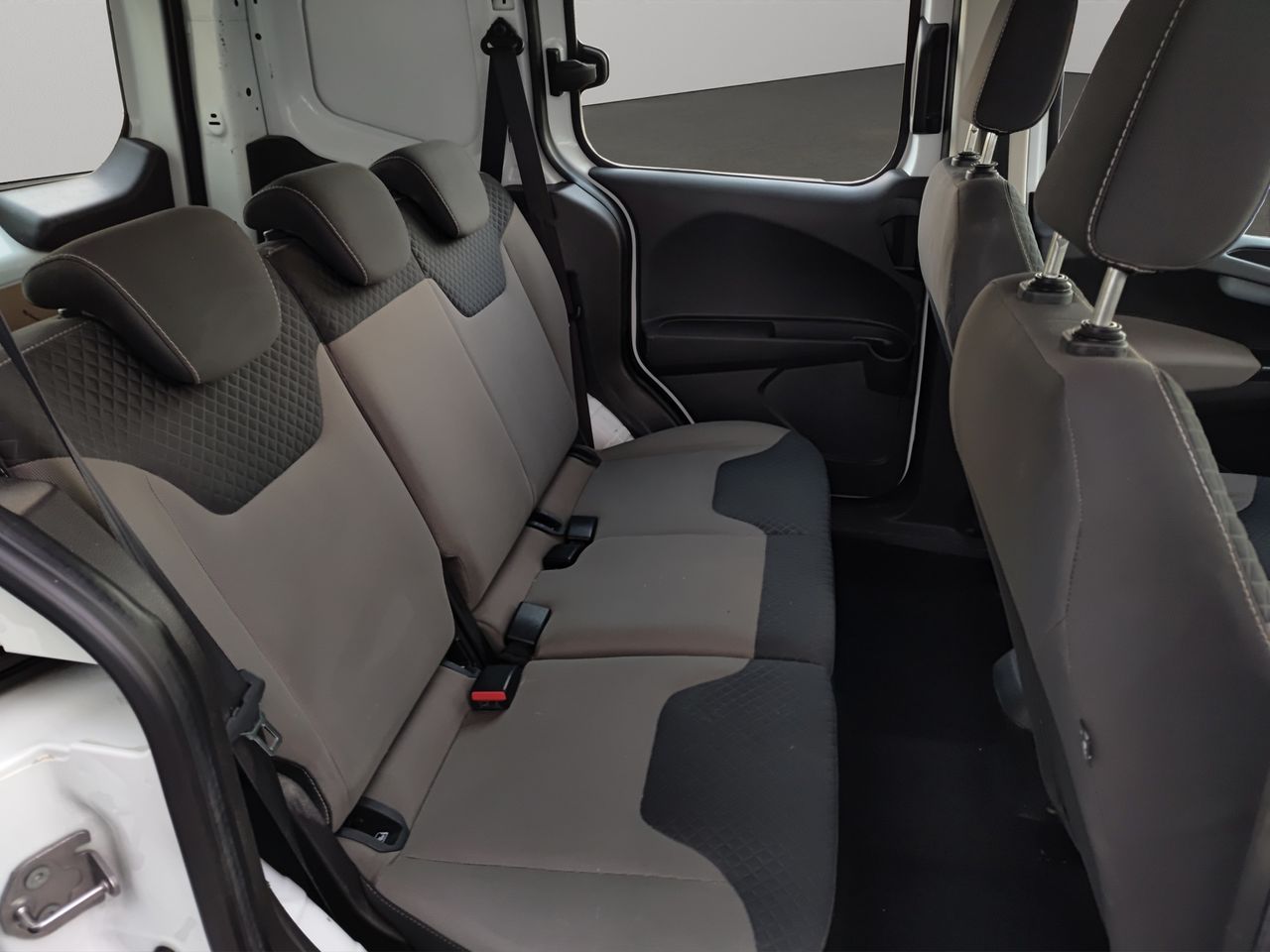 Foto Ford Transit  Courier 7