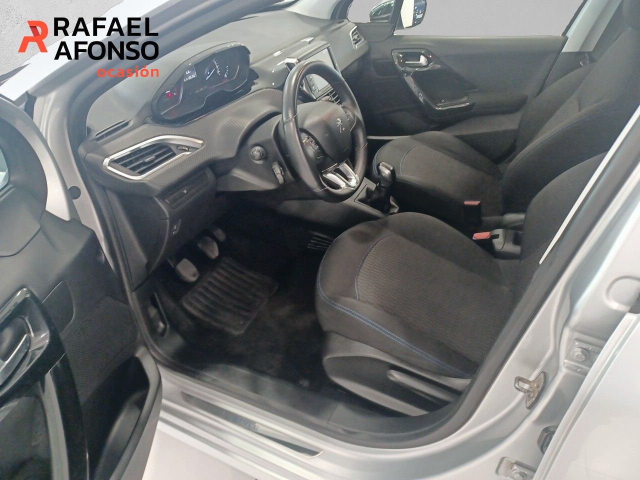 Foto Peugeot 208 9