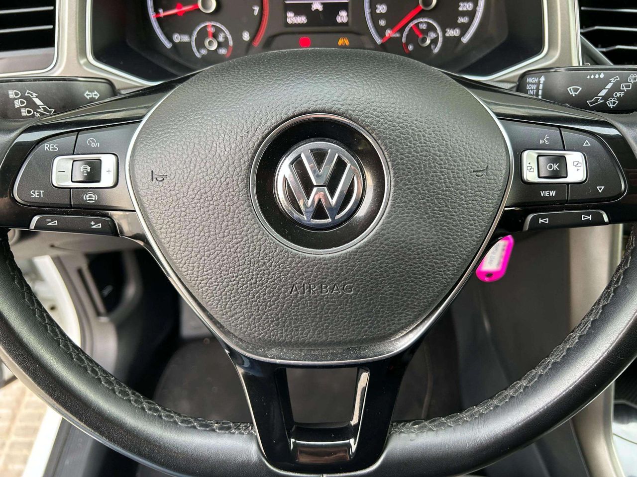 Foto Volkswagen T-Roc 14