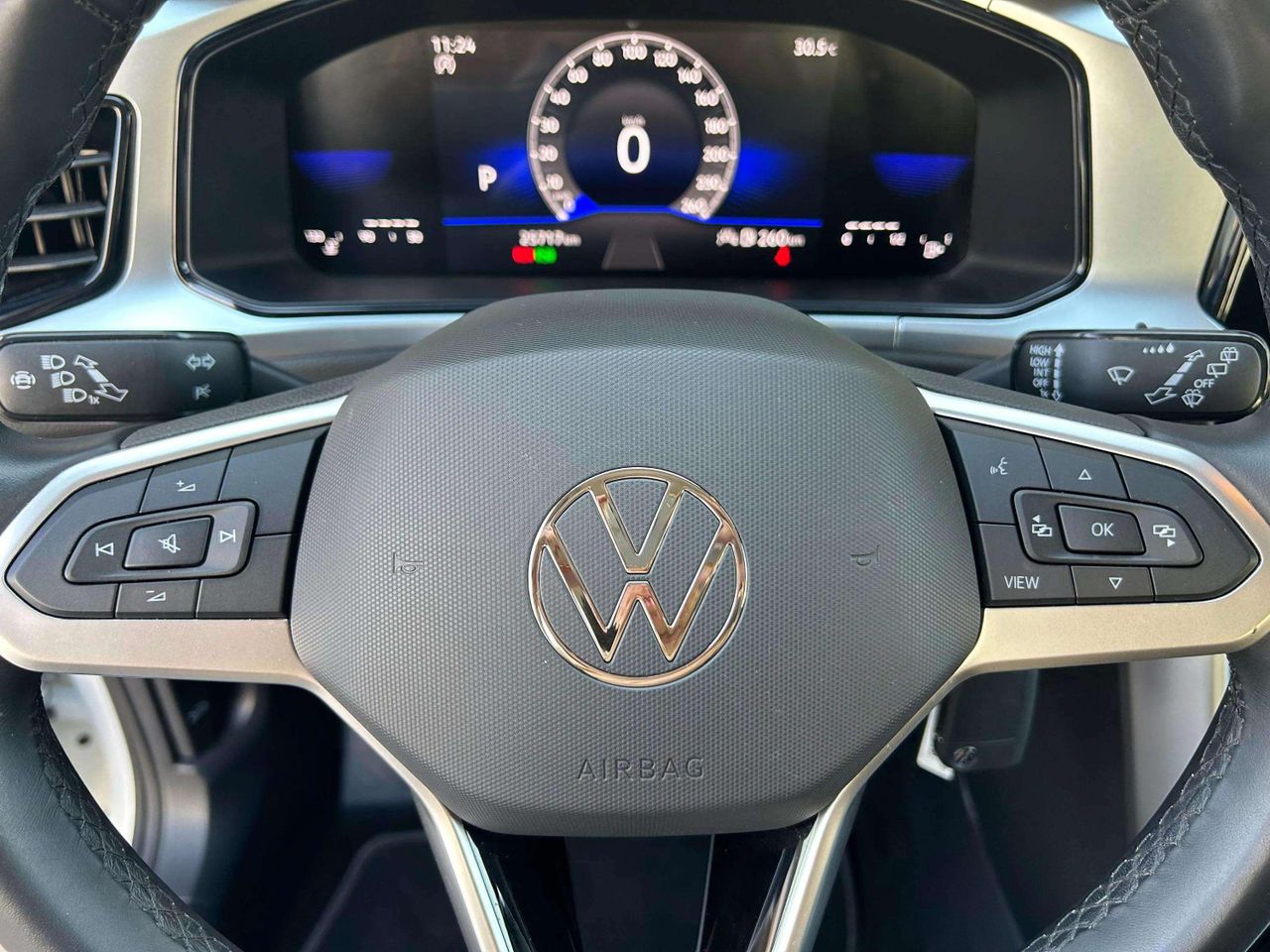 Foto Volkswagen T-Roc 14