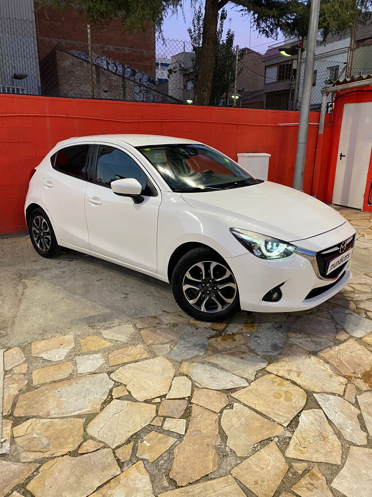 Foto Mazda Mazda2 3