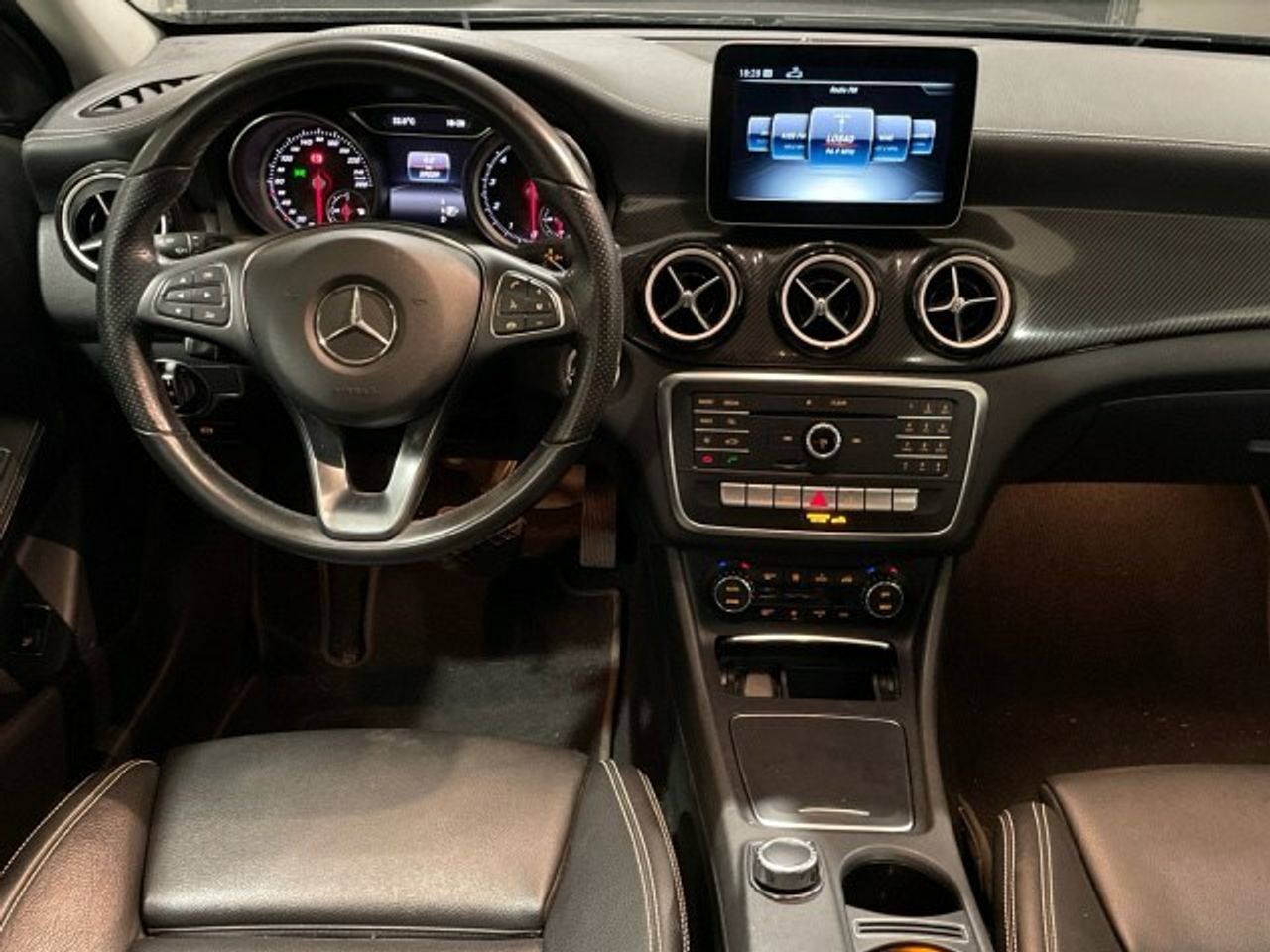 Foto Mercedes-Benz Clase GLA 8