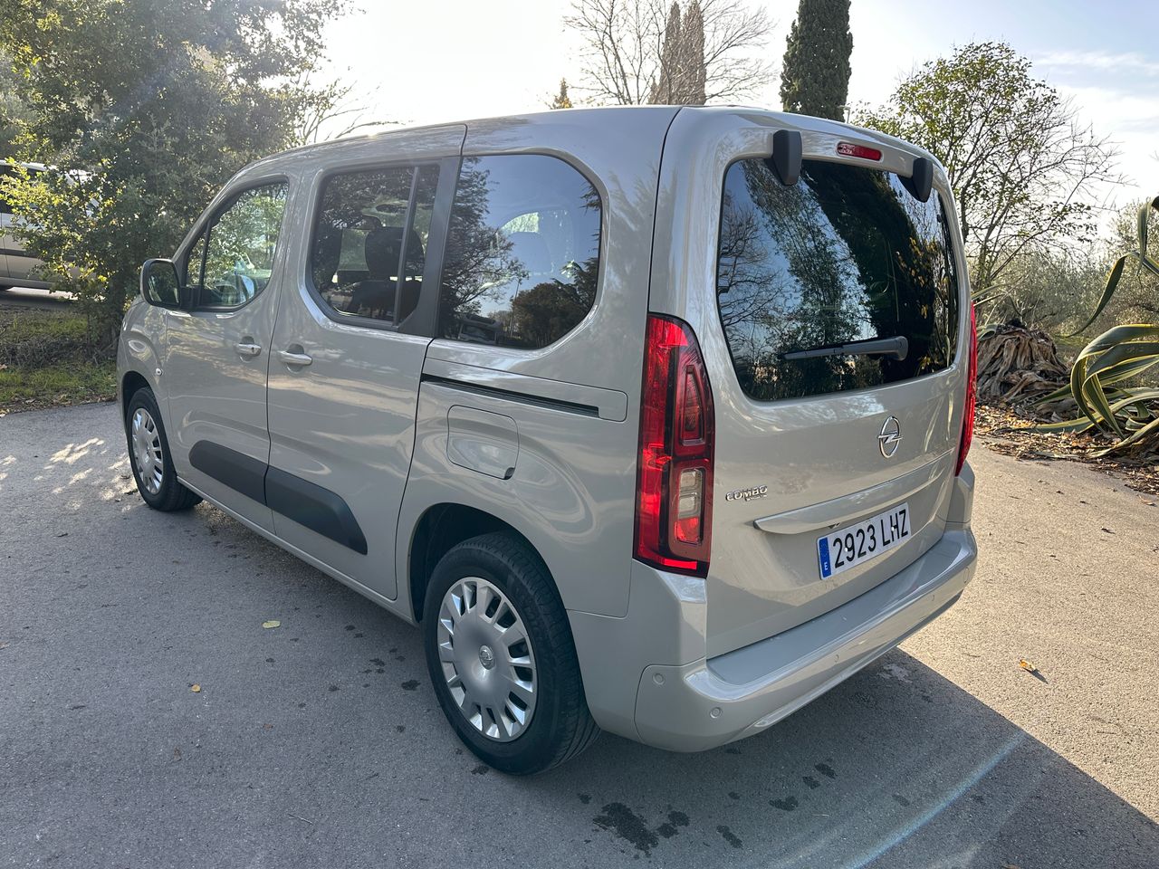 Foto Opel Combo Life 11