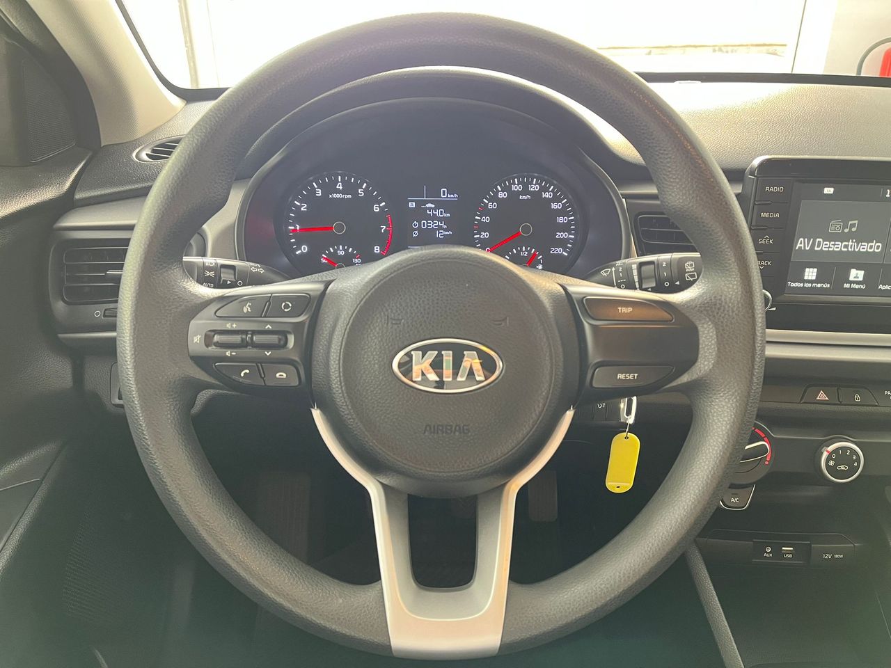 Foto Kia Rio 15