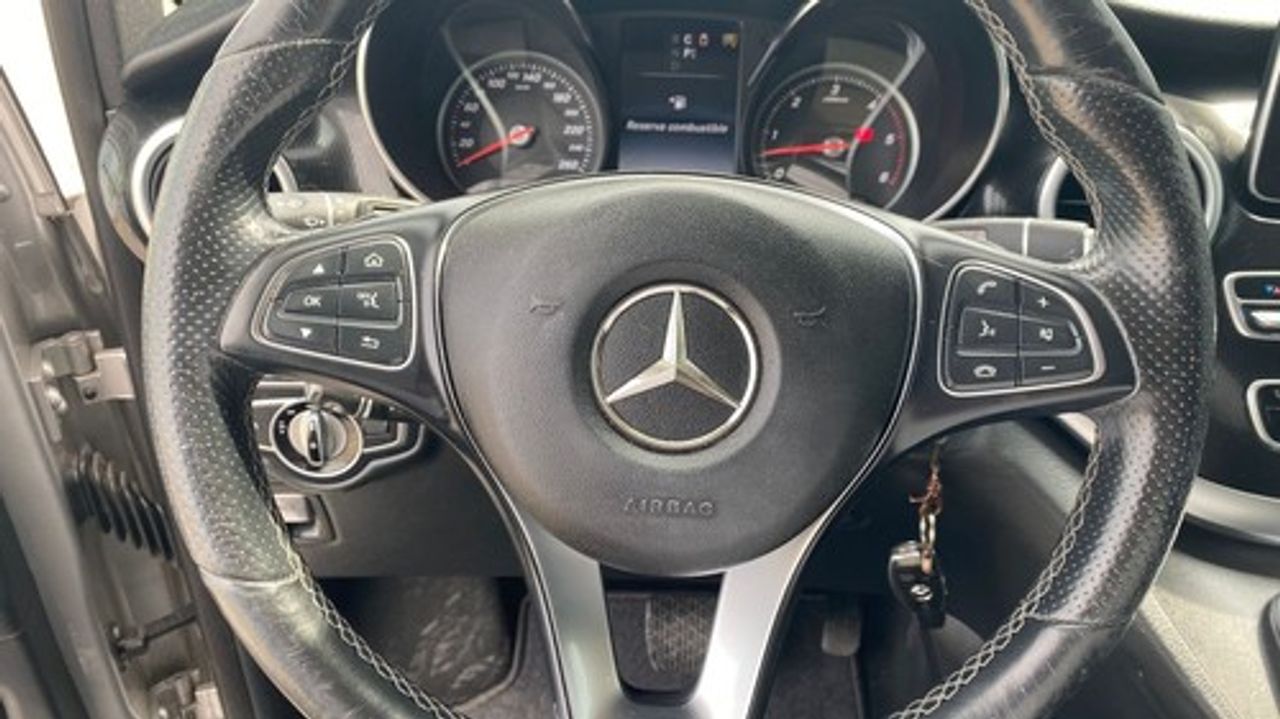 Foto Mercedes-Benz Clase V 9