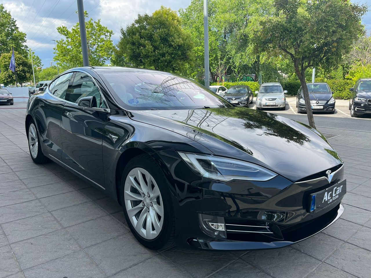 Foto Tesla Model  S 14