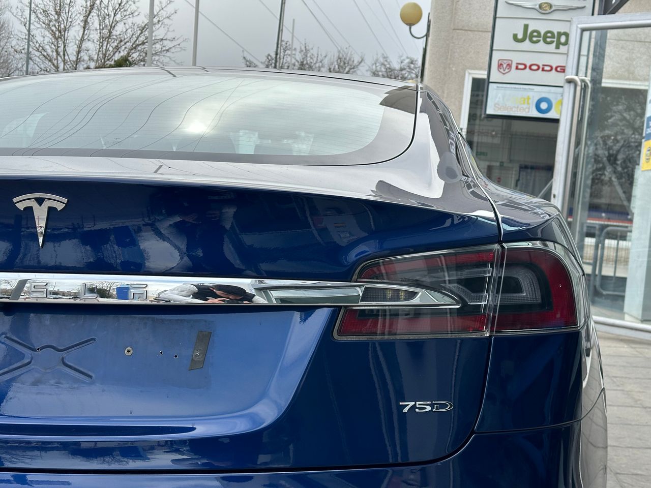 Foto Tesla Model  S 22