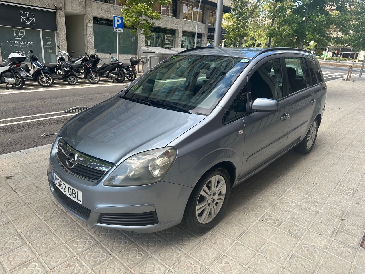 Foto Opel Zafira 1