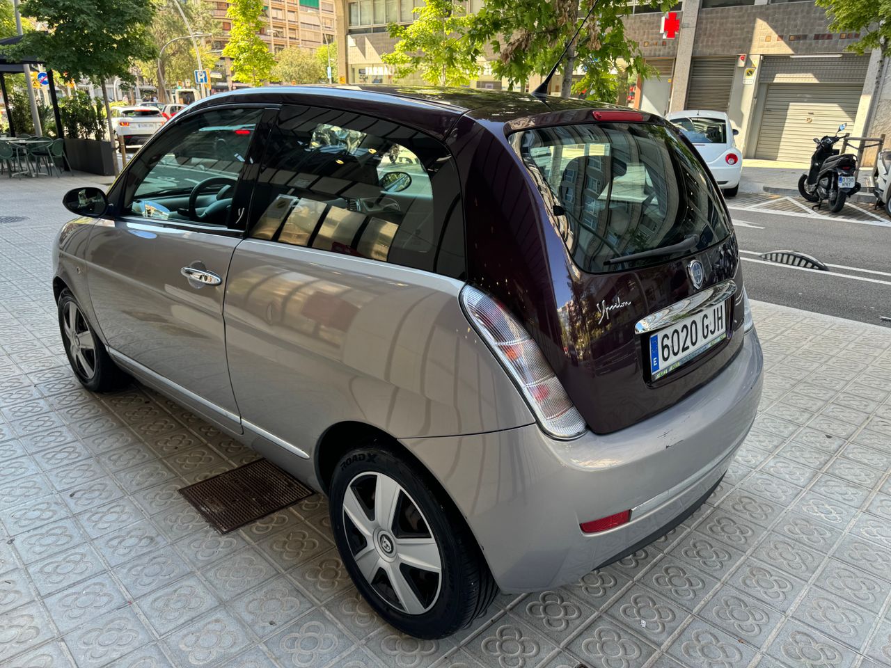 Foto Lancia Ypsilon 8