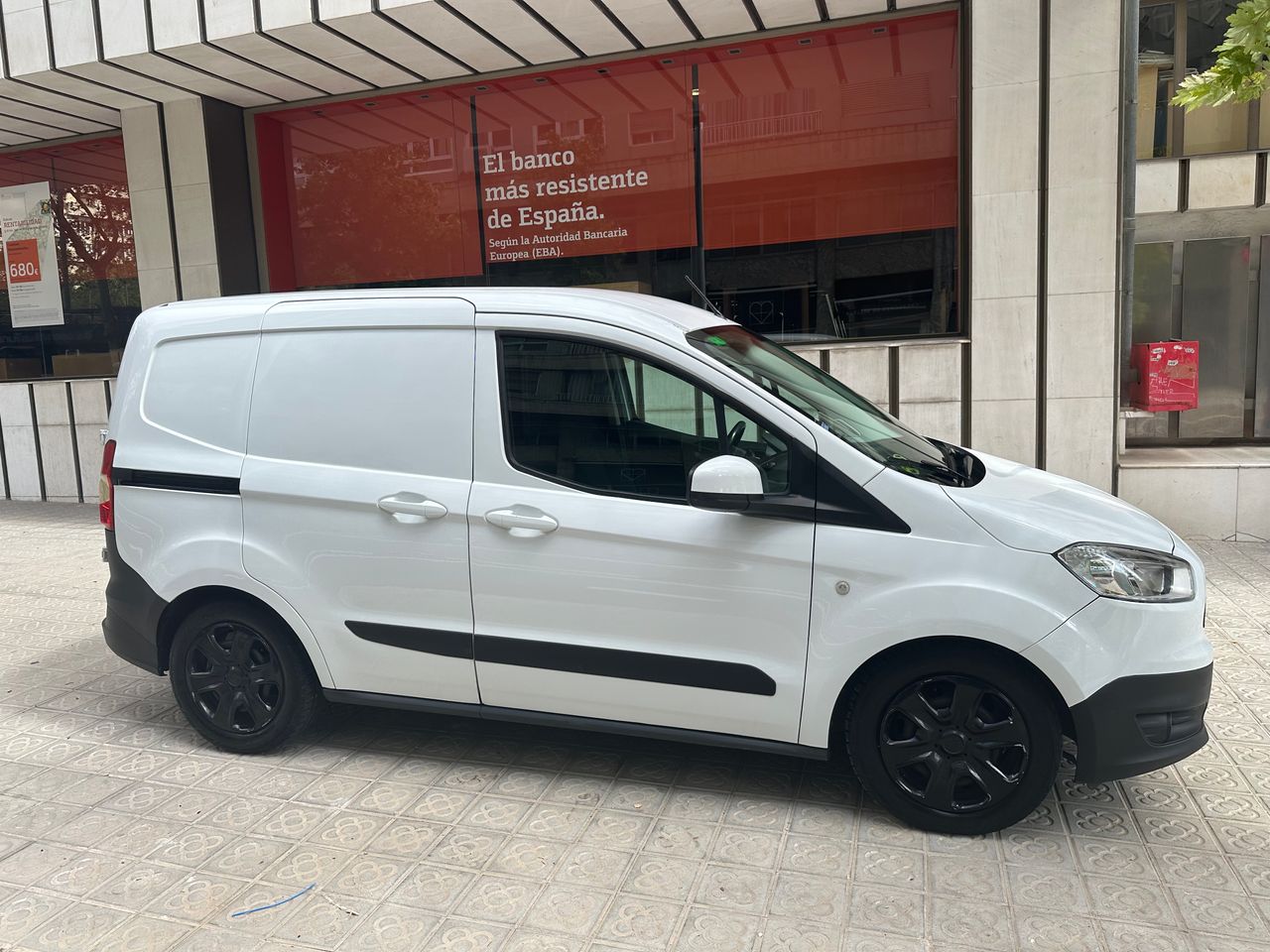 Foto Ford Transit  Courier 4