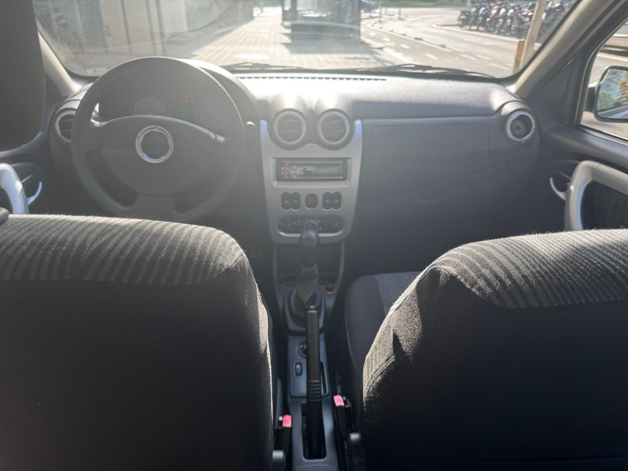 Foto Dacia Sandero 19