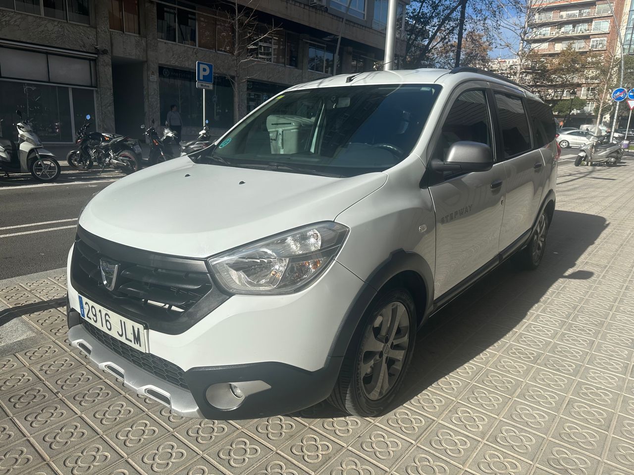 Foto Dacia Lodgy 1