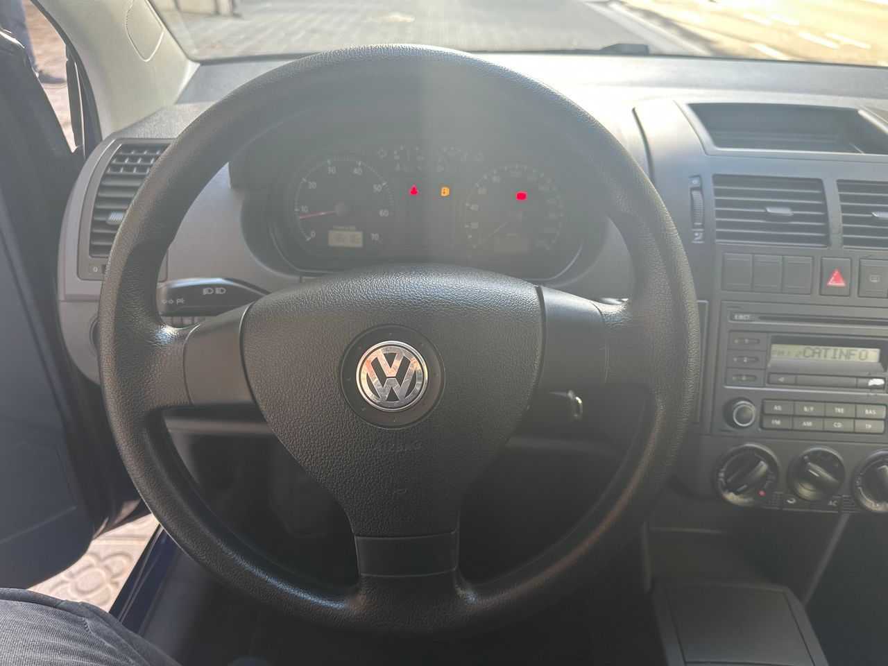 Foto Volkswagen Polo 14