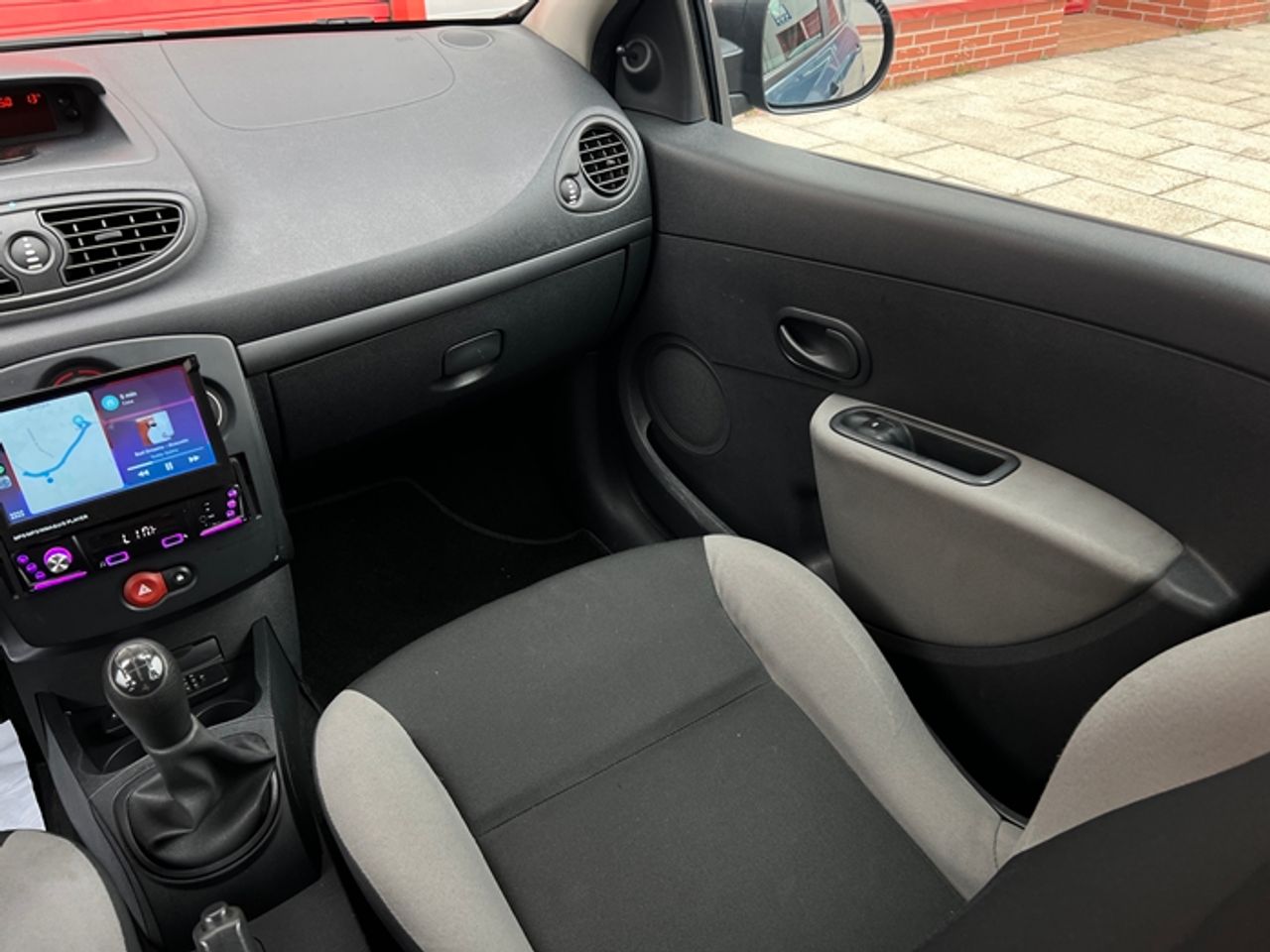 Foto Renault Clio 27