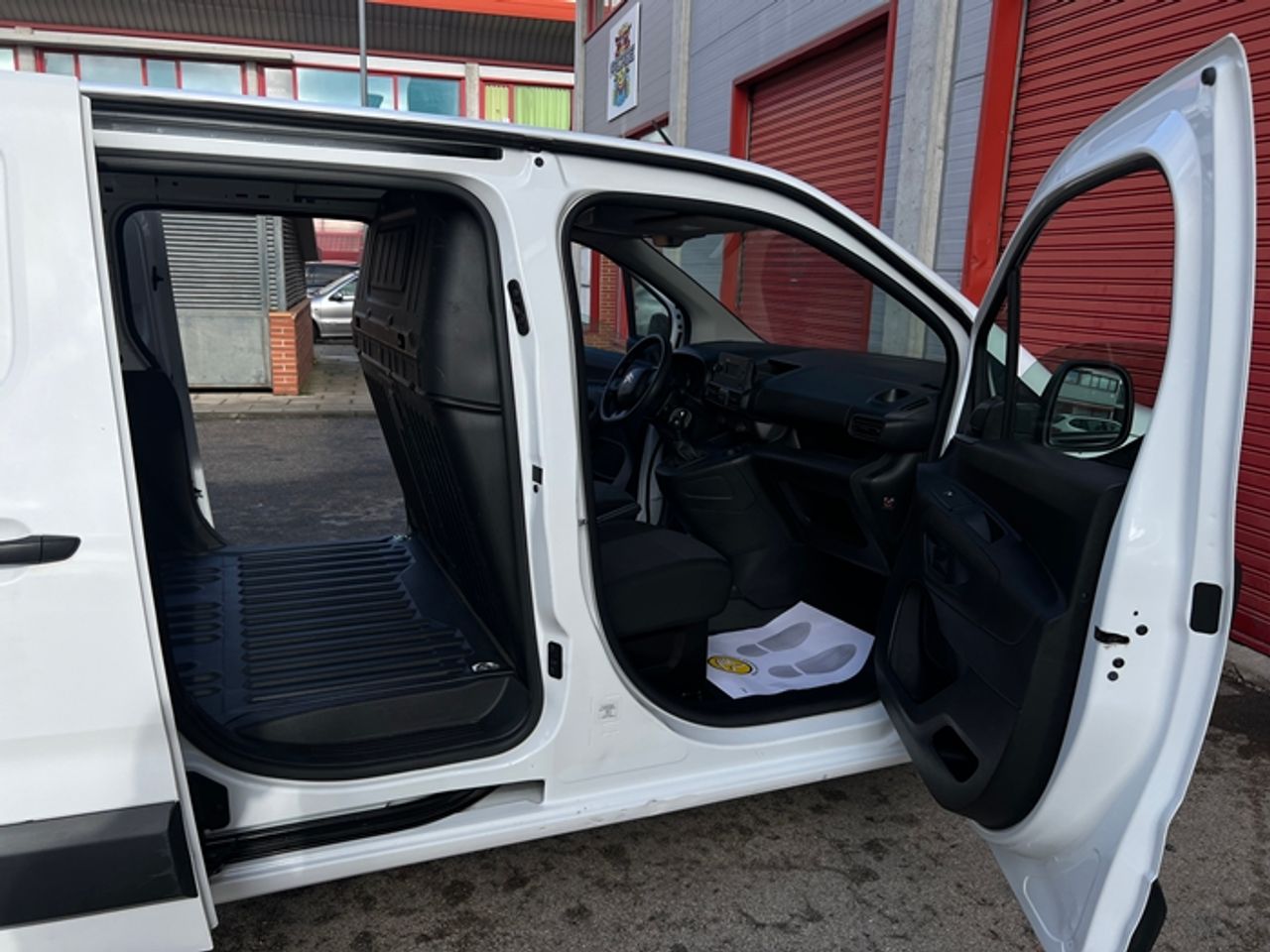 Foto Citroën Berlingo  Furgon 14