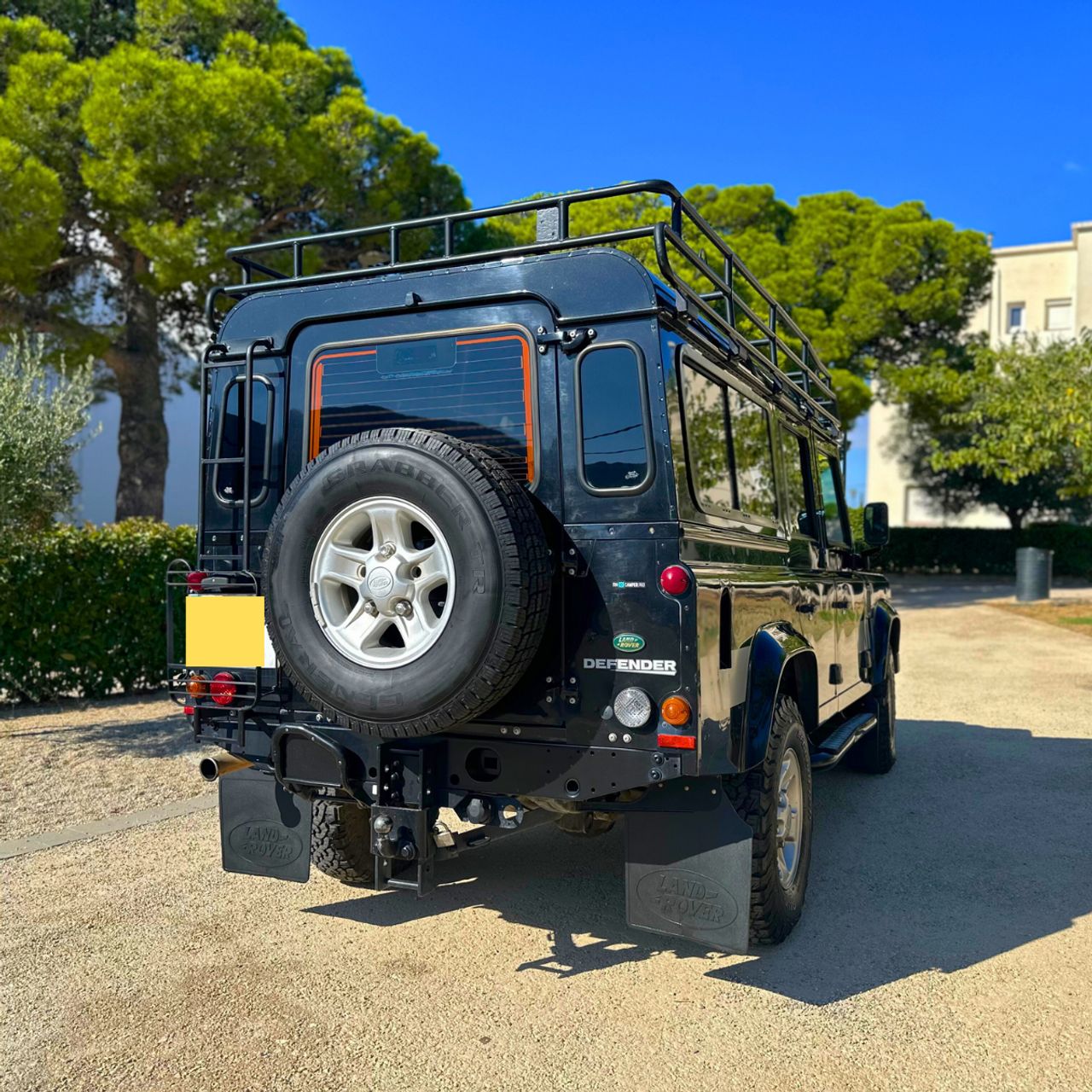 Foto Land-Rover Defender 2