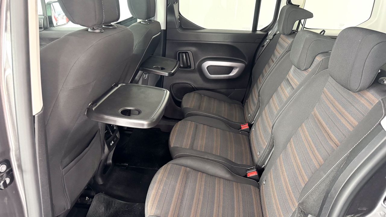 Foto Opel Combo Life 16