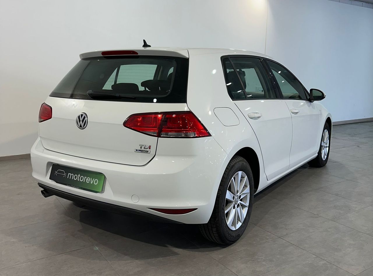 Foto Volkswagen Golf 8