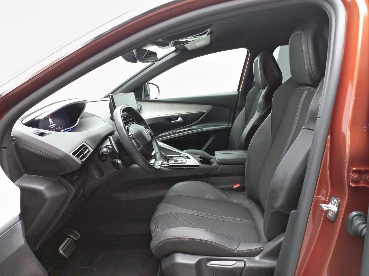 Foto Peugeot 5008 12