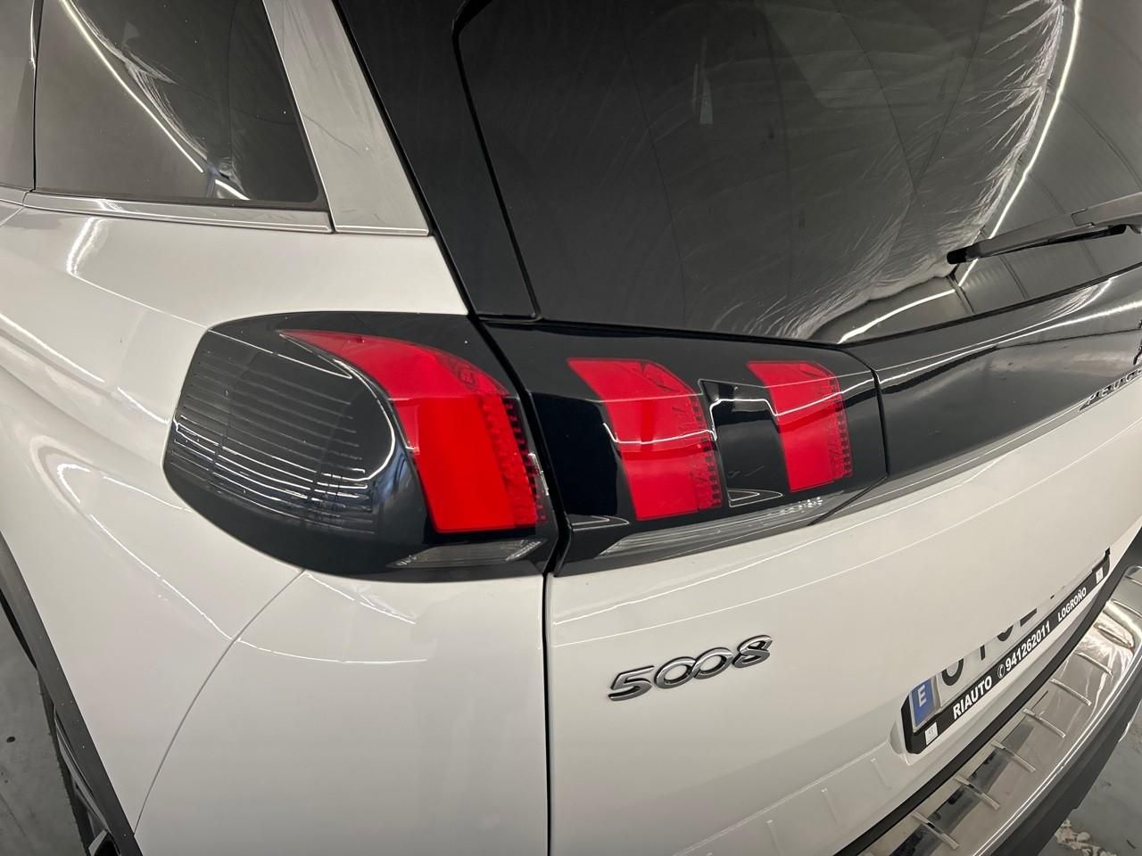 Foto Peugeot 5008 4