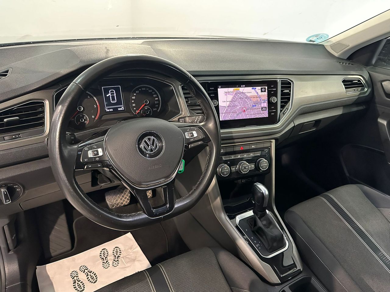 Foto Volkswagen T-Roc 12