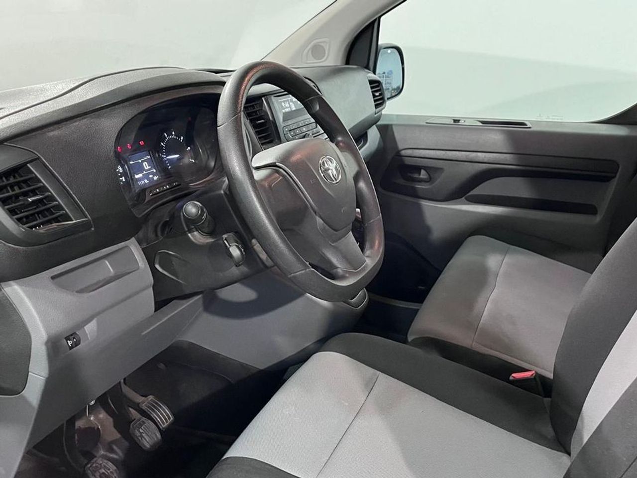 Foto Toyota Proace Verso 10