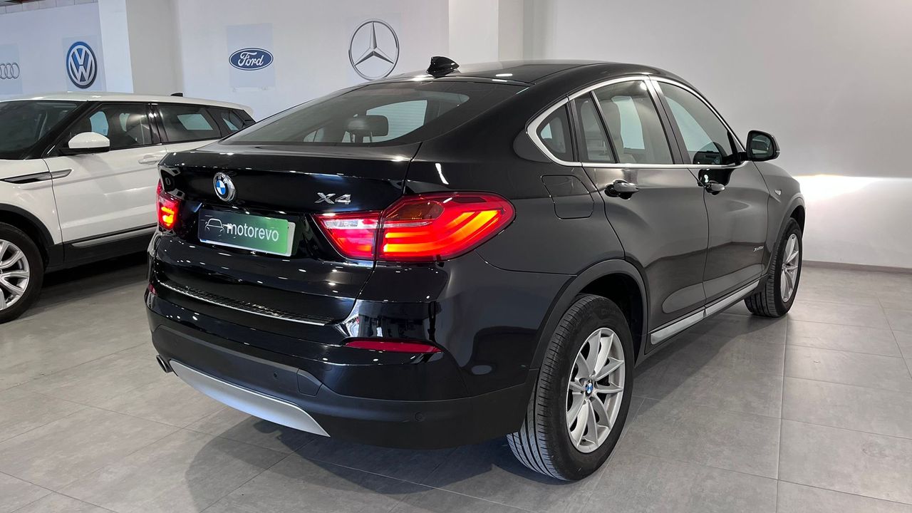 Foto BMW X4 4