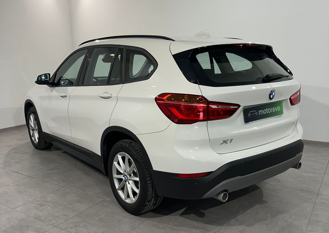 Foto BMW X1 9