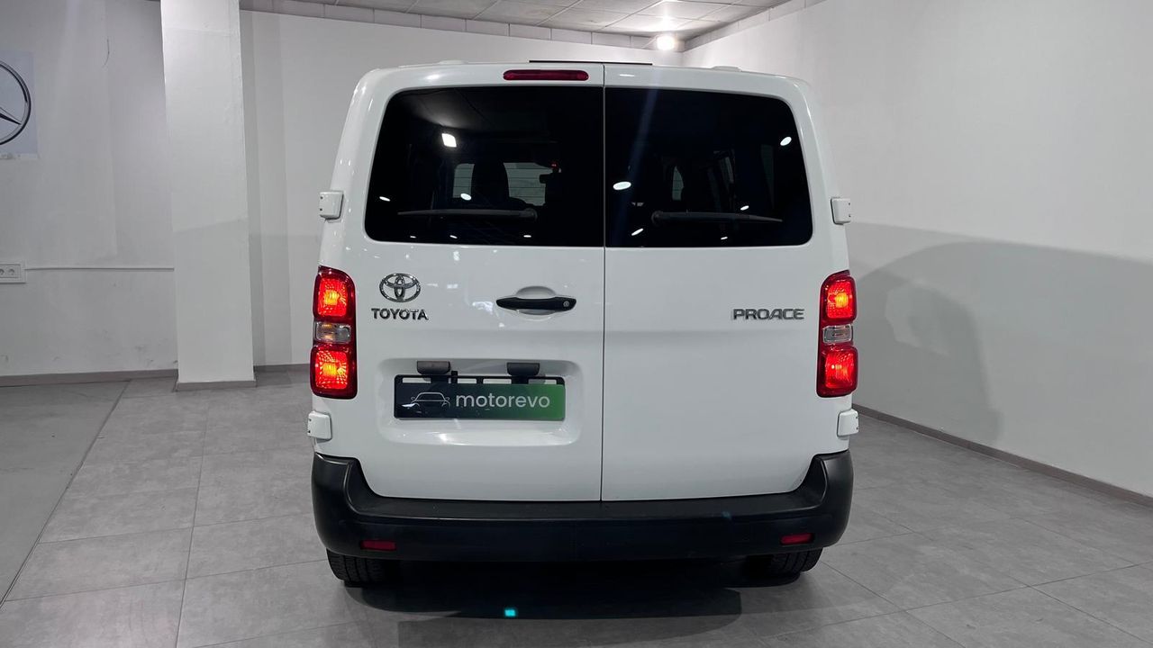 Foto Toyota Proace 4