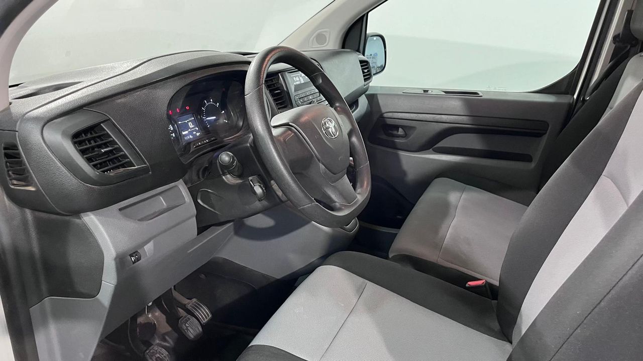 Foto Toyota Proace 8