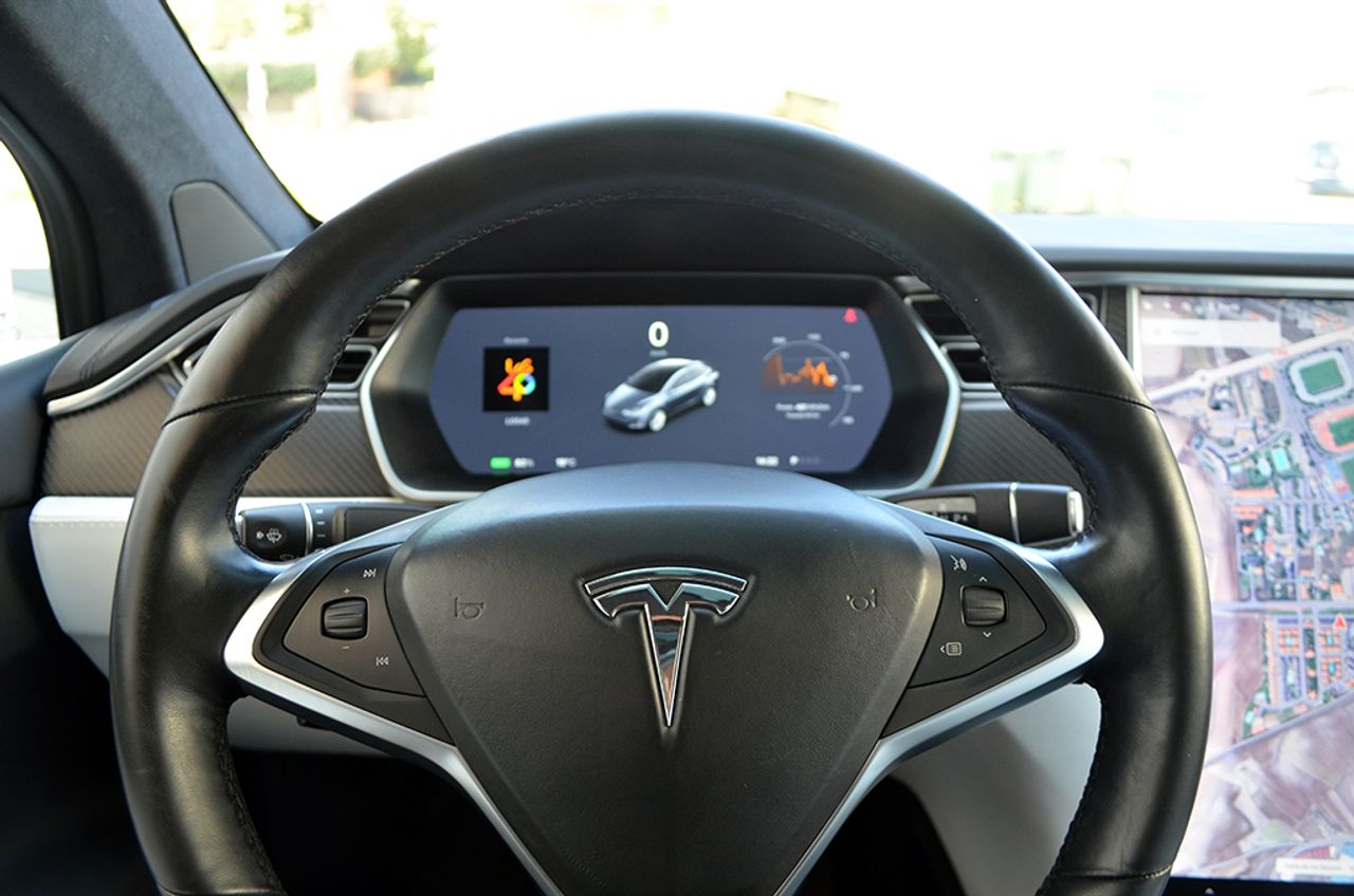 Foto Tesla Model X 15