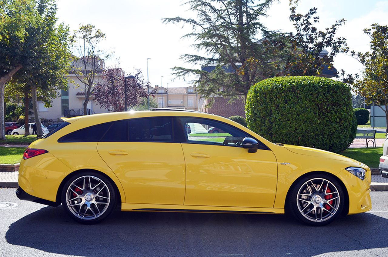 Foto Mercedes-Benz Clase CLA 4