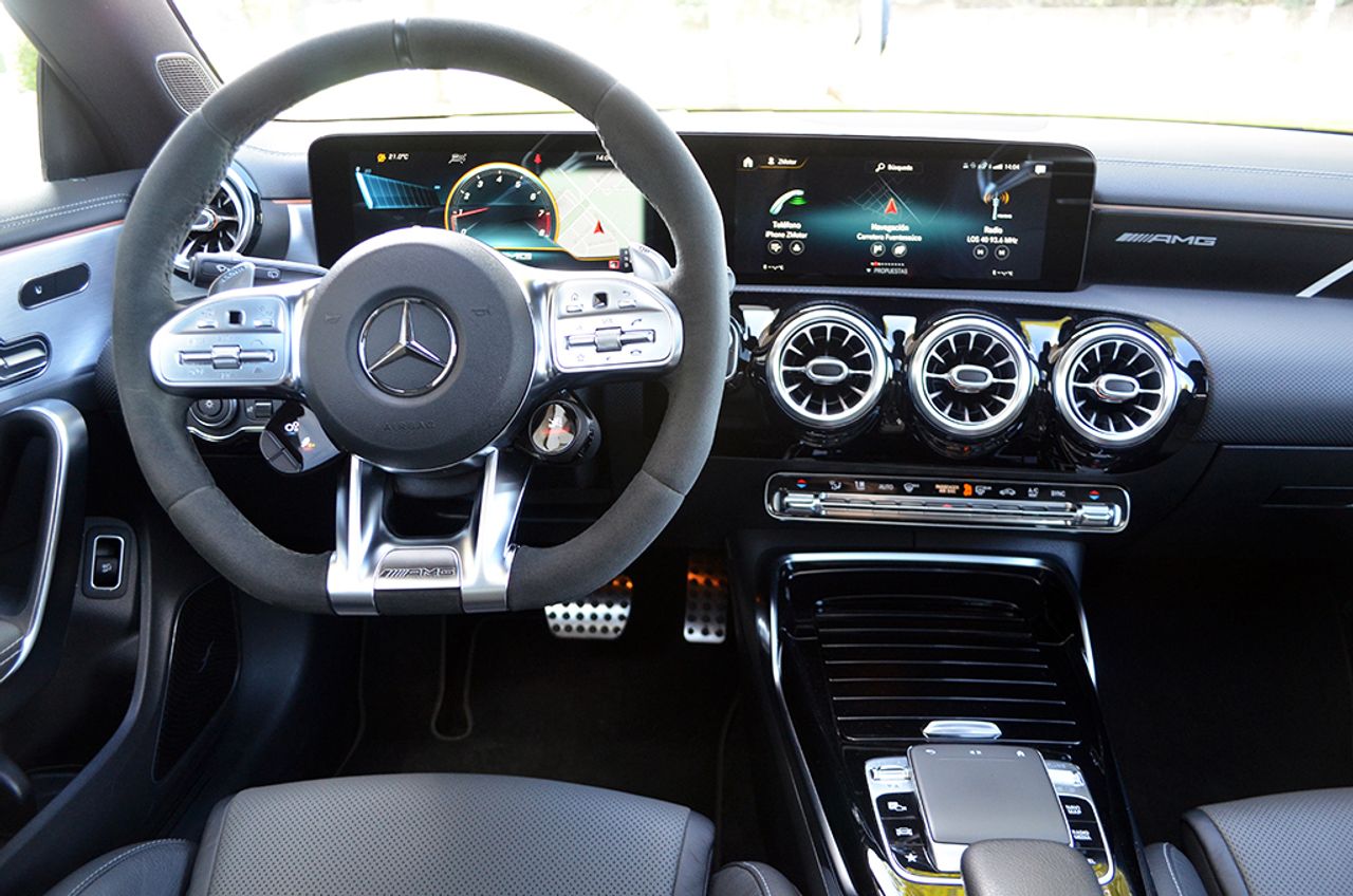 Foto Mercedes-Benz Clase CLA 13