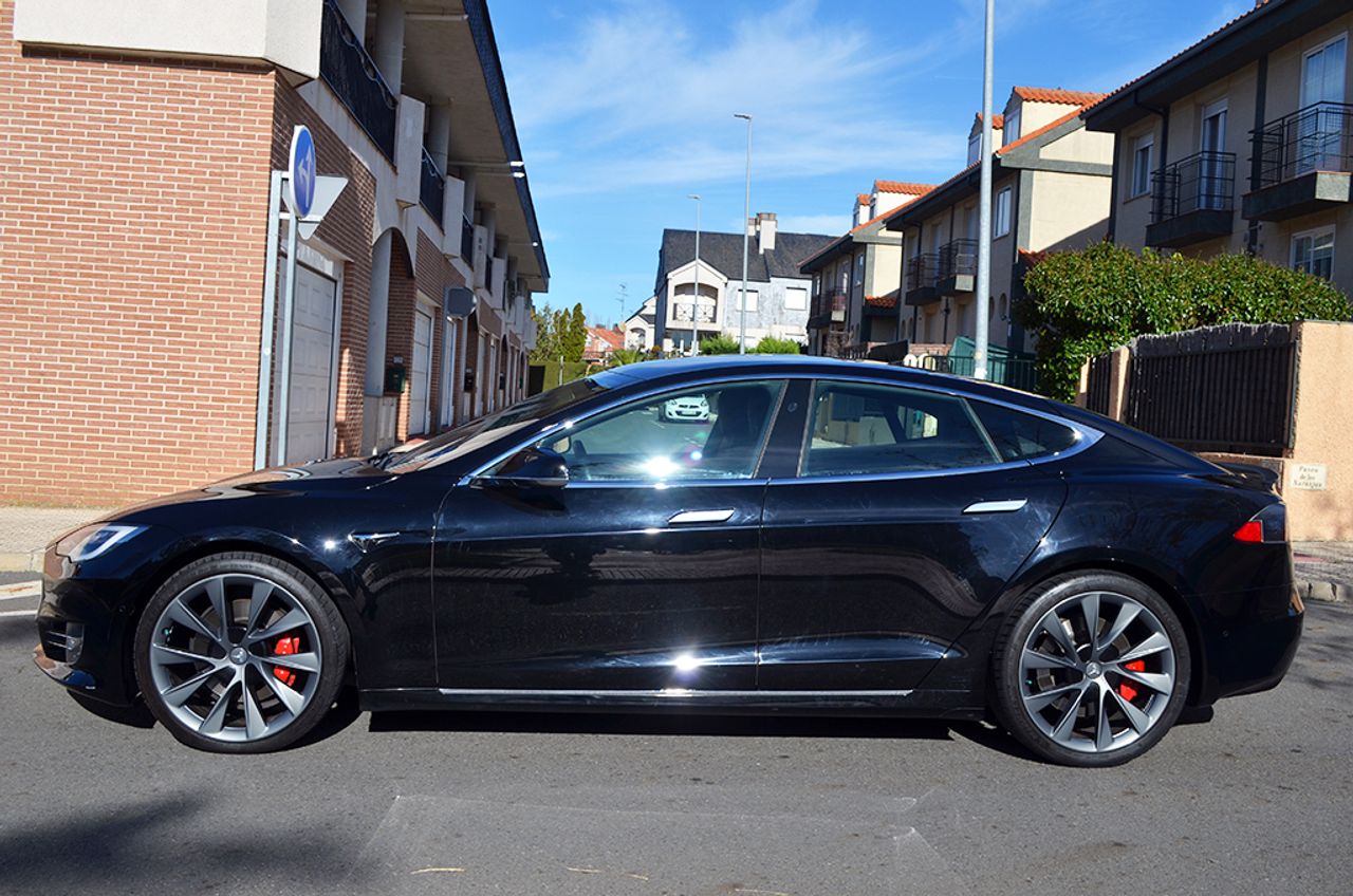 Foto Tesla Model  S 88