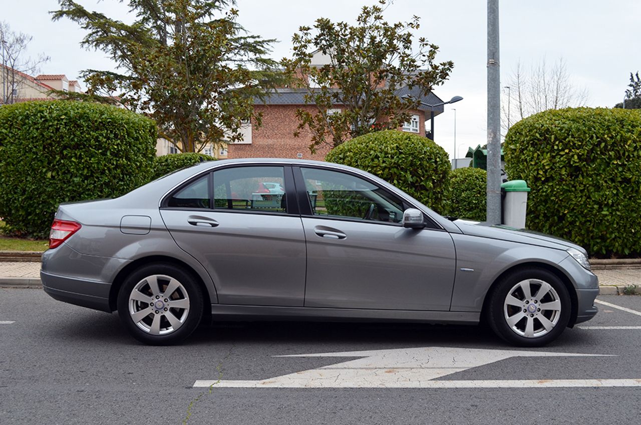 Foto Mercedes-Benz Clase C 4