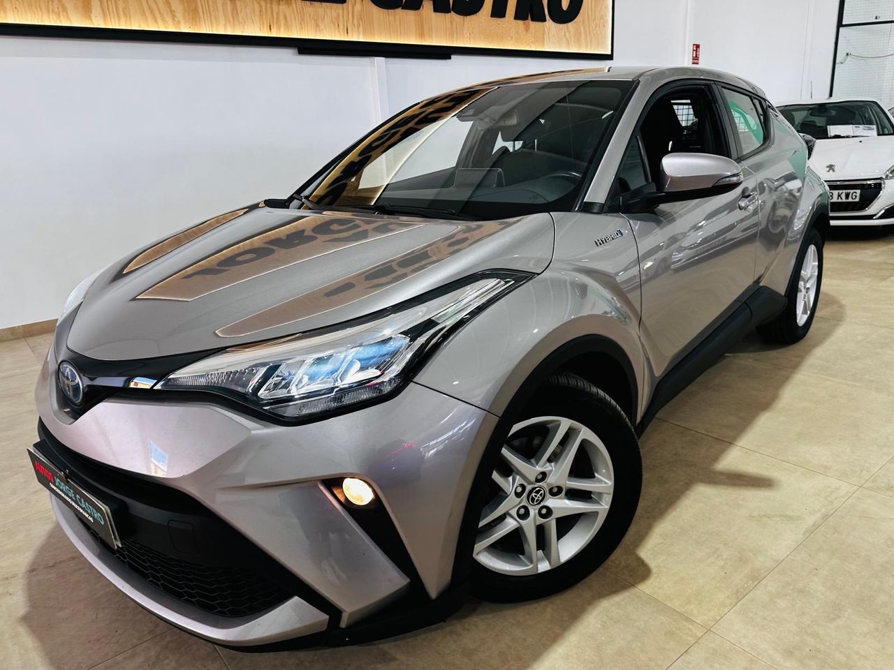 Foto Toyota C-HR 25