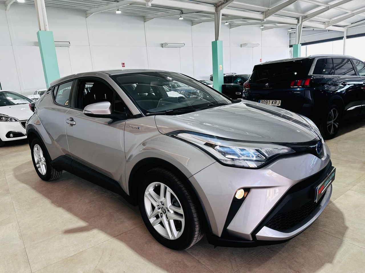 Foto Toyota C-HR 28